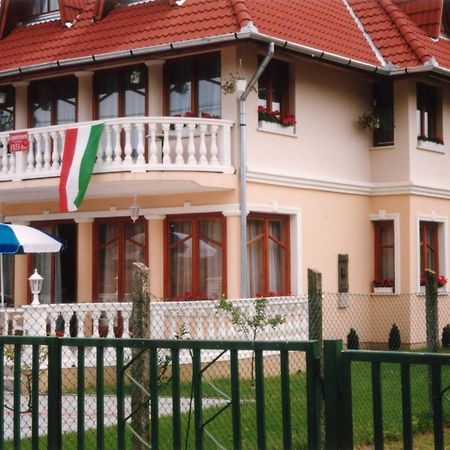 Dessewffy Guesthouse Zamárdi Esterno foto